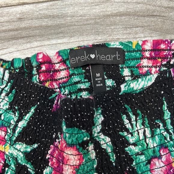 🌺Derek Heart Hawaiian Print Shorts in Size Medium 🌺 - Picture 2 of 5